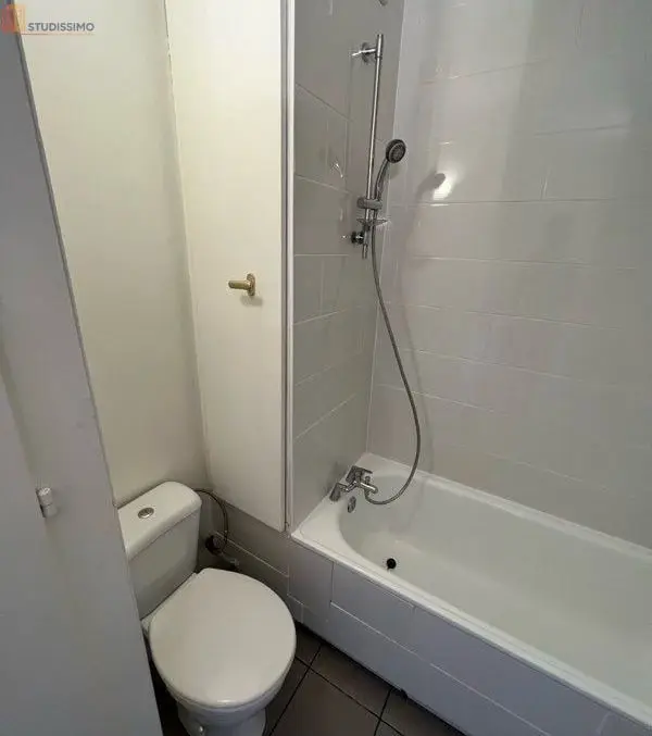 Studio 28m² Strasbourg Krutenau - Balcon, 5e étage - Photo 2