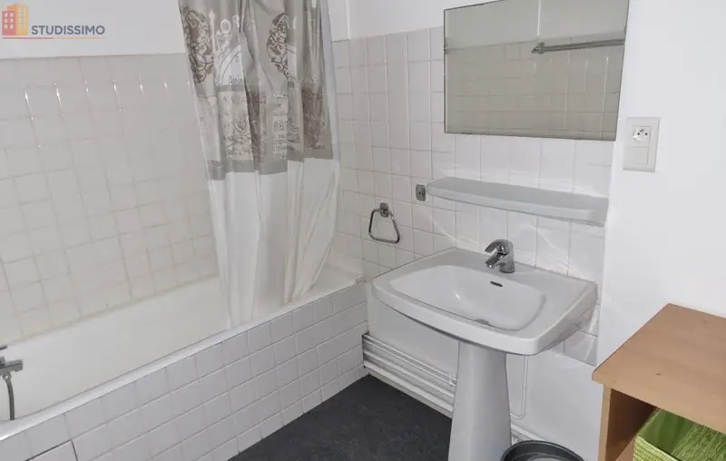 Studio meublé 35m² Vesoul - Meublé, DPE C - Photo 2