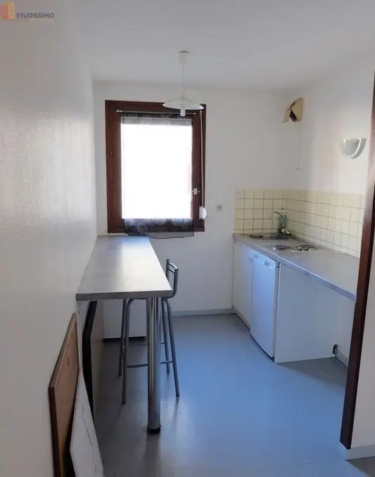 Studio meublé 32m² Vesoul - Résidence sécurisée, proche gare - Photo 1