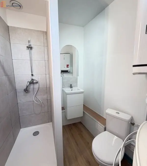 Studio 30m² Vesoul - Vue dégagée, rénové - Photo 1