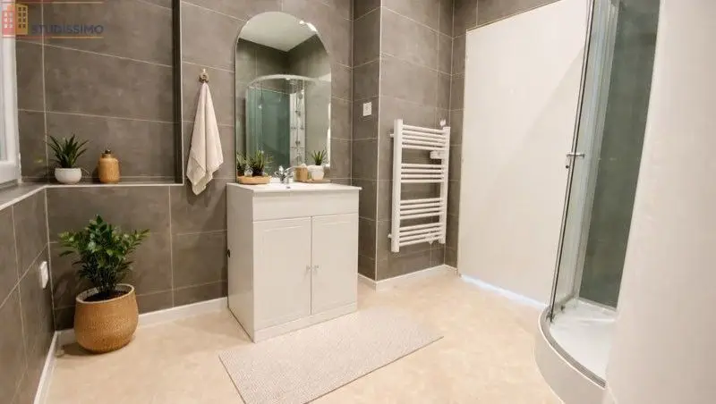 Studio meublé 40m² Luxeuil-les-Bains - Rénové, centre-ville - Photo 2