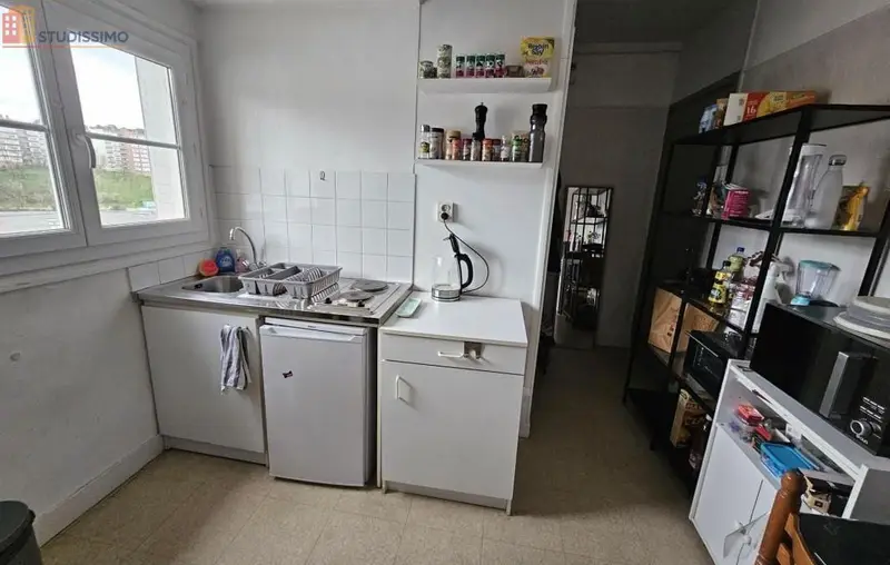 Studio meublé 18m² Le Creusot - Meublé, dernier étage - Photo 3