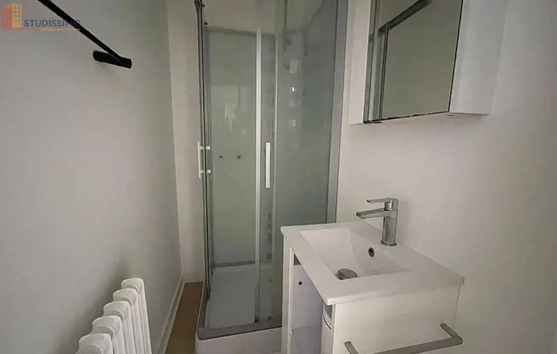 Studio 30m² Quimper - Étage 1, DPE D - Photo 2