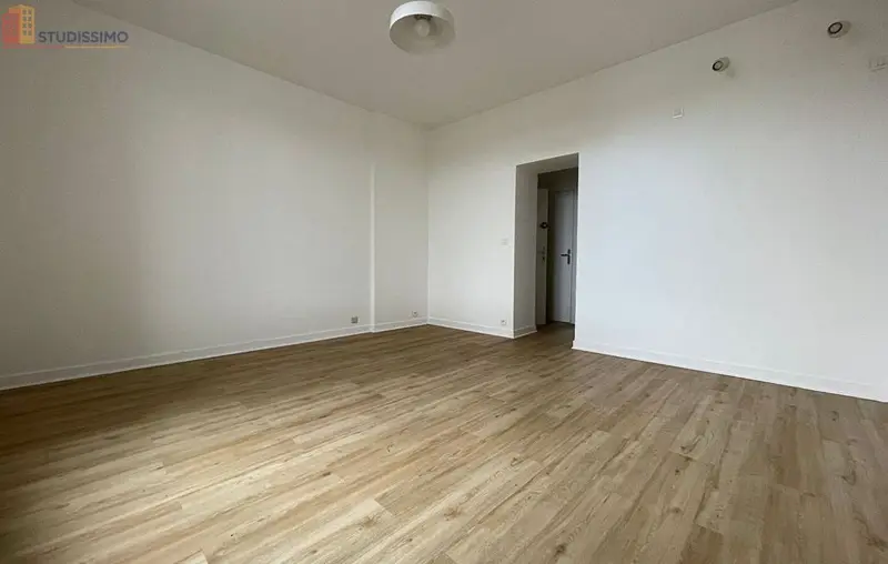 Studio 30m² Quimper - Étage 1, DPE D - Photo 1
