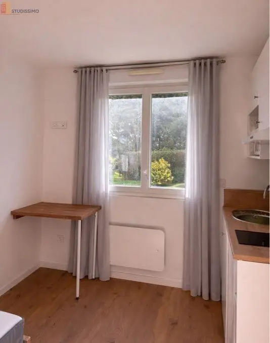 Studio 10m² Brest 29200 - Entièrement rénové, vue jardin - Photo 2