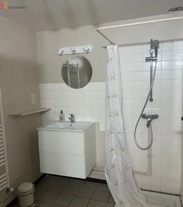 Studio 28m² Chauffailles - Efficacité énergétique DPE E - Photo 3