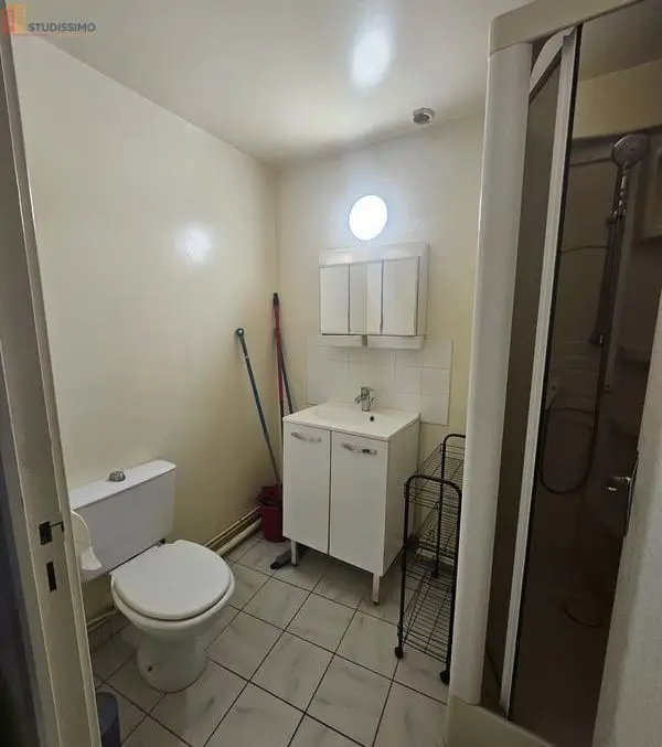 Studio meublé 24m² Sillé-le-Guillaume - Meublé, DPE D - Photo 1