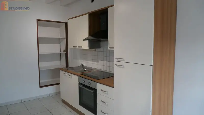 Studio 27m² Sillé-le-Guillaume - Étage 2/3 - Photo 2