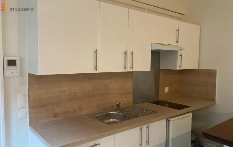 Studio 25m² Le Mans 72000 - Photo 2