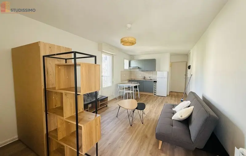 Studio meublé 32m² Pau 64000 - Meublé, 2e étage - Photo 1