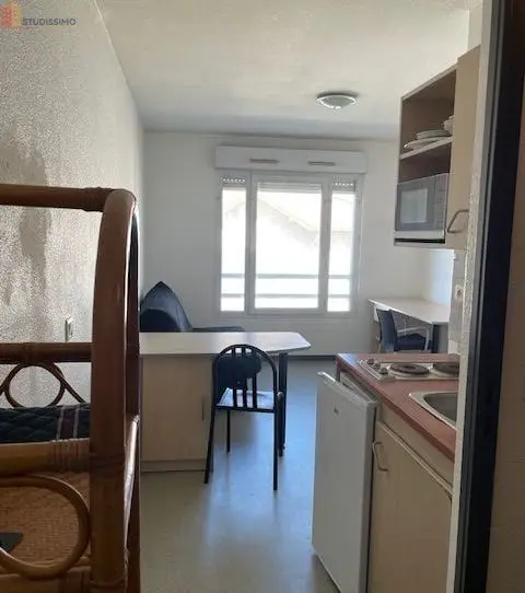 Studio meublé 19m² Pau 64000 - Meublé, lumineux - Photo 2