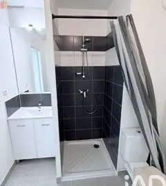 Studio 32m² Nîmes - lumineux, proche centre-ville - Photo 4