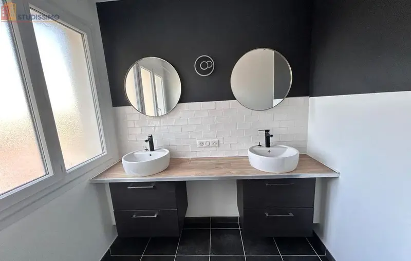 Studio 71m² Pau 64000 - Rénové, meublé - Photo 1