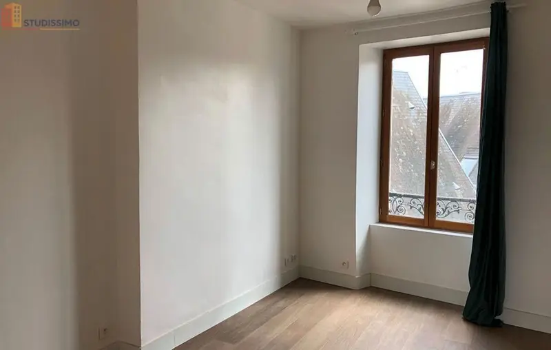 Studio 20m² La Flèche - 1er étage, lumineux - Photo 5