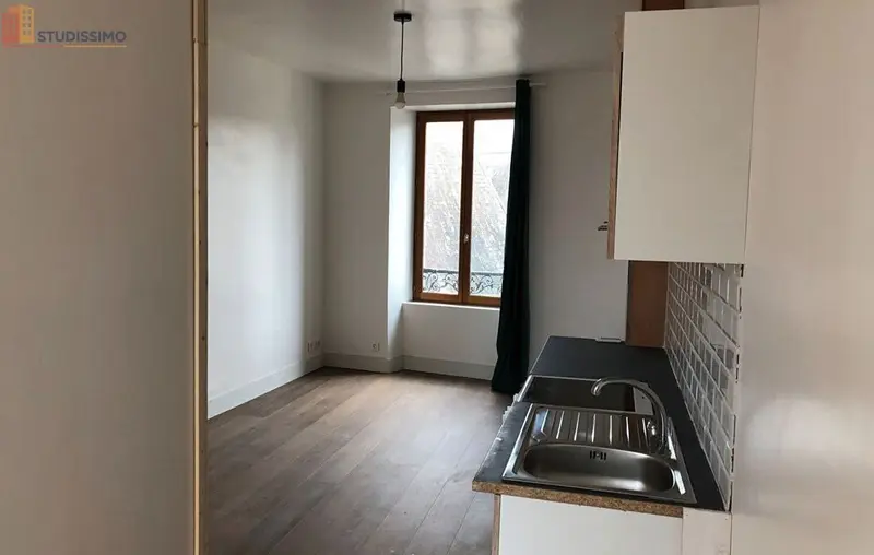 Studio 20m² La Flèche - 1er étage, lumineux - Photo 3