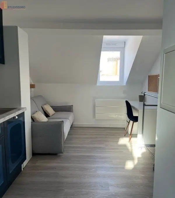 Studio 16m² Pau 64000 - Meublé, dernier étage - Photo 2