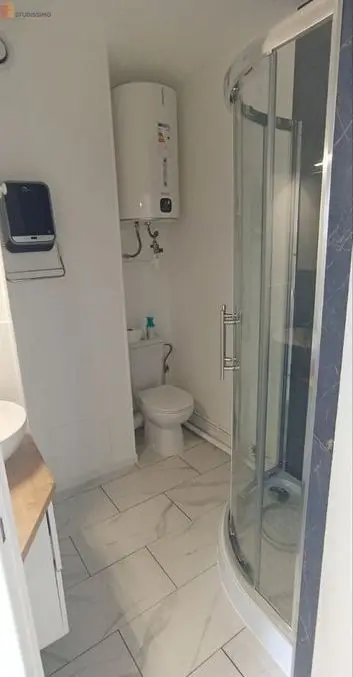 Studio 15m² Le Mans 72000 - Dernier étage, lumineux - Photo 2