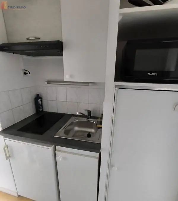 Studio 20m² Le Mans 72000 - Meublé, refait à neuf - Photo 2