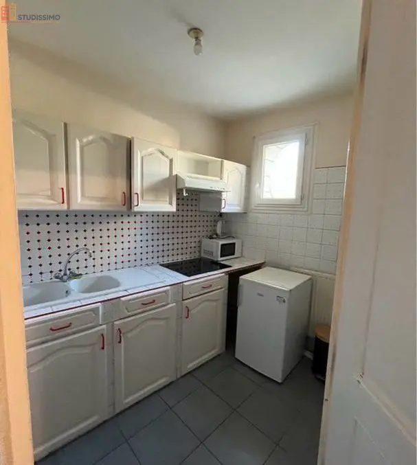 Studio meublé 25m² Le Mans centre - 2e étage, lumineux - Photo 2