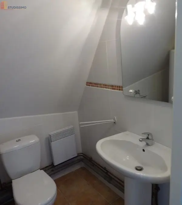 Studio 24m² Pau 64000 - Proche facs, calme - Photo 1
