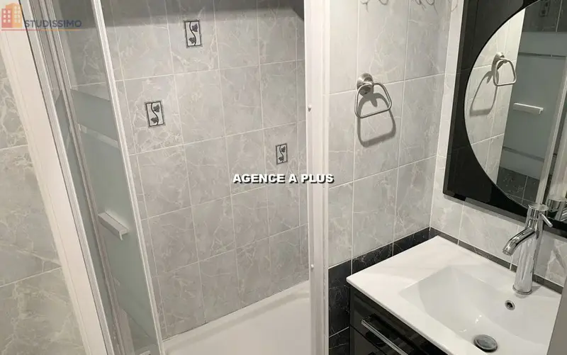 Studio 20m² Le Grau-du-Roi - DPE C, 1er étage - Photo 3