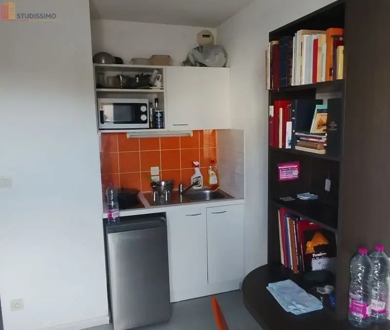 Studio 19m² Nîmes centre - Étage 3, DPE D - Photo 3