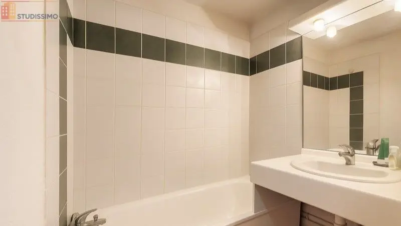 Studio 21m² Nîmes 30000 - Meublé, parking sécurisé - Photo 1