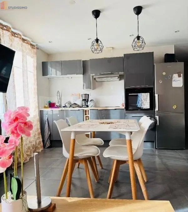Studio meublé 13m² Chambéry - Meublé, DPE C - Photo 9