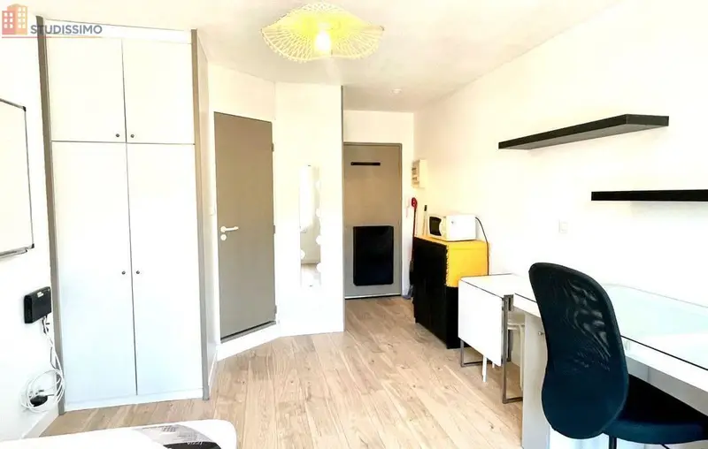Studio 18m² Nîmes 30000 - Rénové, meublé - Photo 2