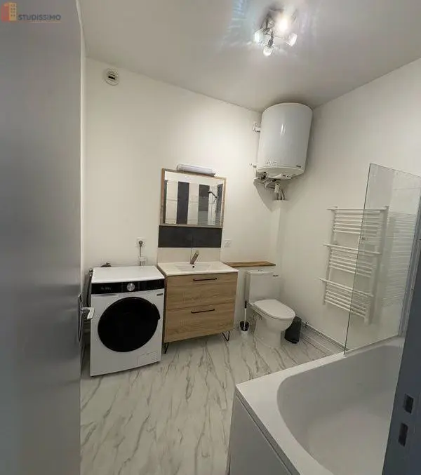 Studio meublé 30m² Chambéry 73000 - Meublé, dernier étage - Photo 1