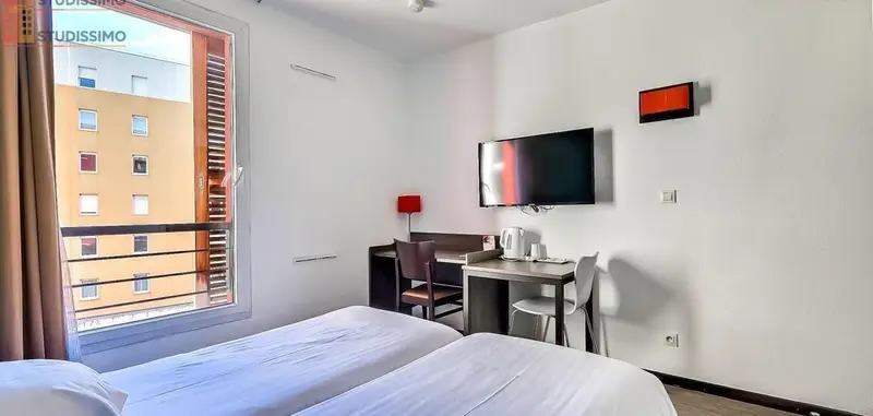 Studio 18m² Nîmes centre - 3e étage, DPE C - Photo 3