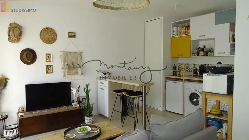Studio 30m² Nîmes centre - DPE A, 2e étage - Photo 4
