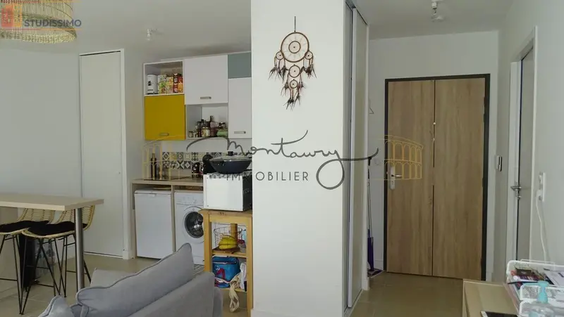 Studio 30m² Nîmes centre - DPE A, 2e étage - Photo 2