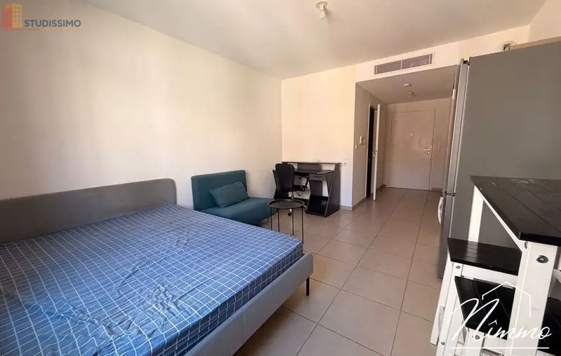 Studio 24m² Nîmes centre - DPE D, 1er étage - Photo 4