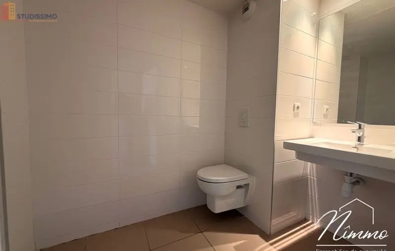 Studio 24m² Nîmes centre - DPE D, 1er étage - Photo 3