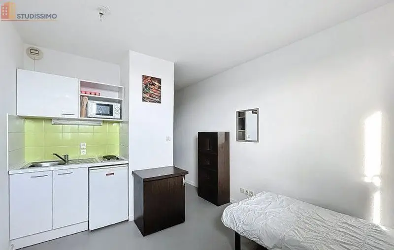 Studio 18m² Nîmes - Parking, dernier étage - Photo 2