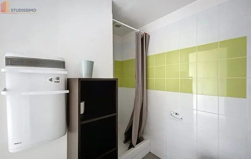 Studio 18m² Nîmes - Parking, dernier étage - Photo 1