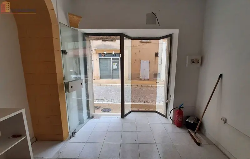 Studio 17m² Bagnols-sur-Cèze - Local commercial - Photo 1