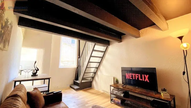 Studio 27m² Nîmes centre - Mezzanine, lumineux - Photo 2