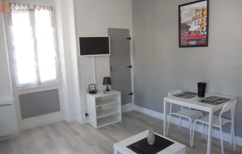 Studio meublé 26m² Aix-les-Bains - Plein centre-ville, lumineux - Photo 2