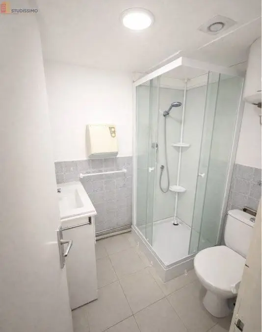 Studio meublé 17m² Chambéry centre - Balcon, lumineux - Photo 2