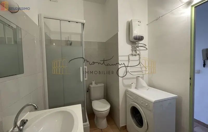 Studio 26m² Nîmes centre-ville - Photo 1