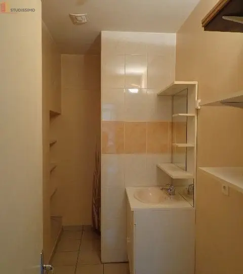 Studio 31m² Nîmes - Terrasse, quartier Notre-Dame - Photo 4
