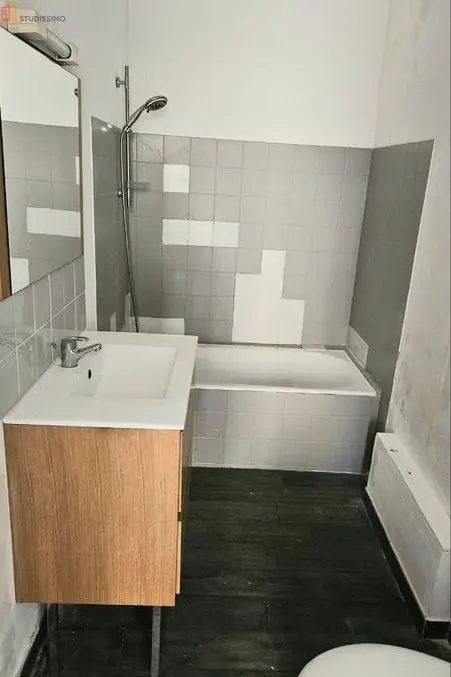 Studio 32m² Nîmes centre - Proche quartier Notre-Dame - Photo 2