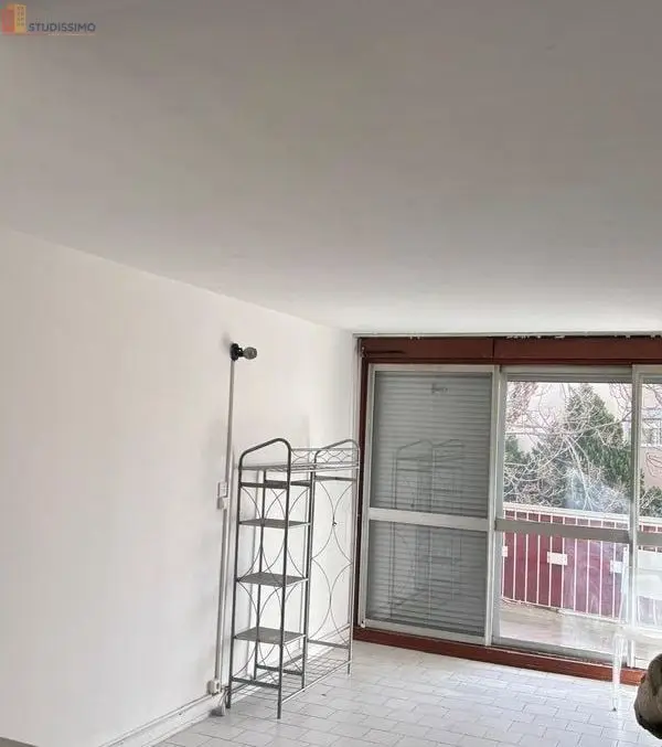 Studio 25m² Nîmes centre - Loué, rendement immédiat - Photo 2