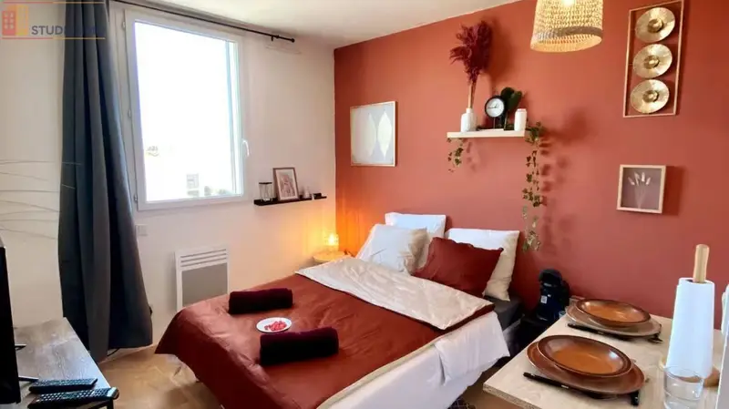 Studio 18m² Nîmes - Place de parking, dernier étage - Photo 2