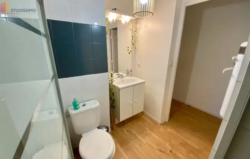 Studio 18m² Nîmes - Place de parking, dernier étage - Photo 1