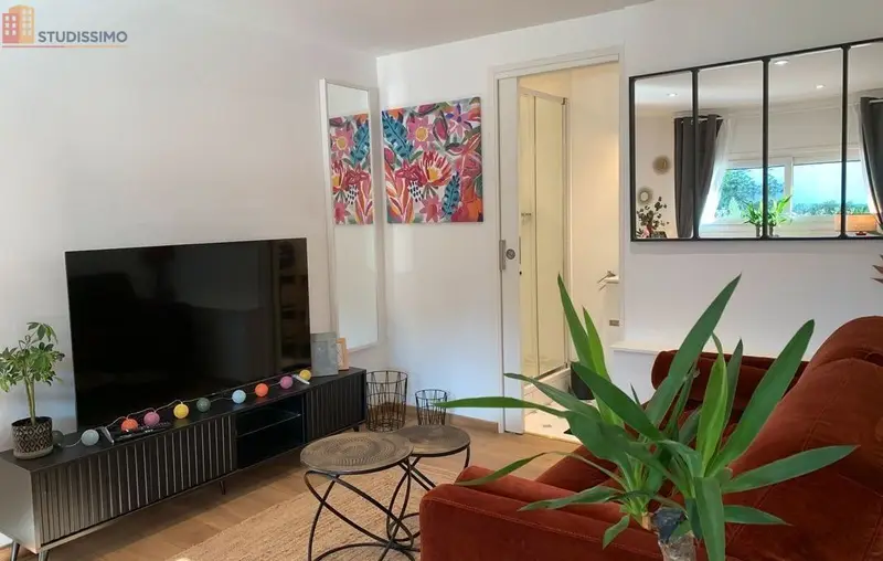 Studio meublé 26m² Thonon-les-Bains - Emplacement idéal, parking gratuit - Photo 2