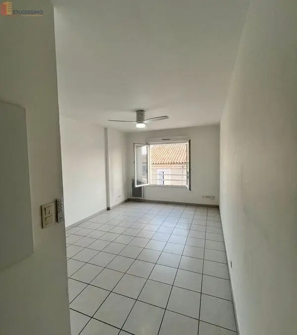 Studio 22m² Nîmes - Proche centre-ville et gare, parfait état - Photo 3