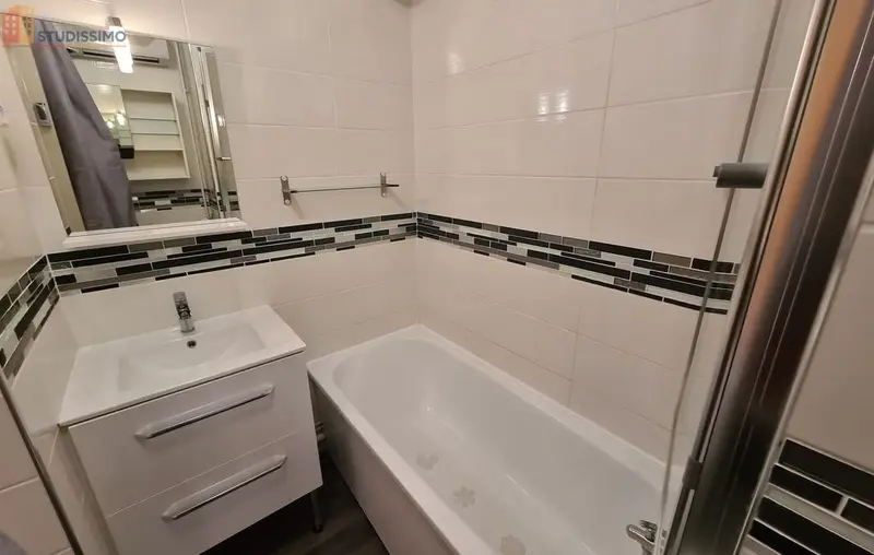 Studio meublé 21m² Le Grand-Bornand - 1er étage, lumineux - Photo 5